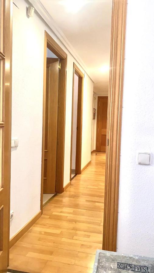 Roni Rooms Салоу Екстер'єр фото